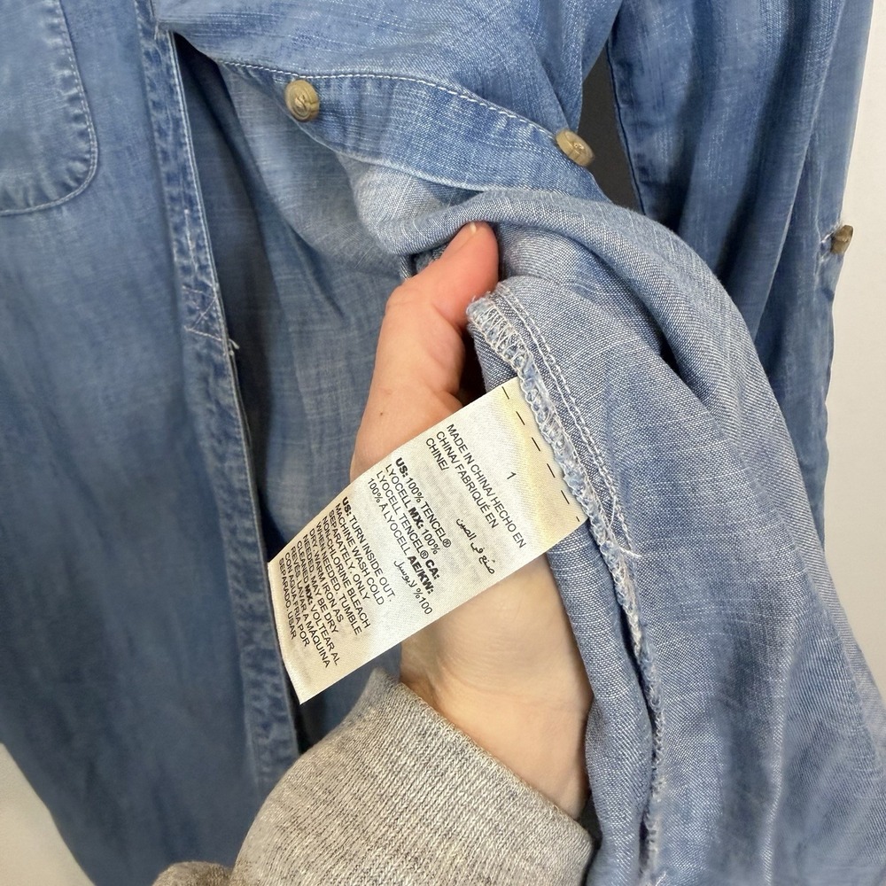 NWT Chico's 1 Medium Basic Denim Button Down Tuni… - image 8